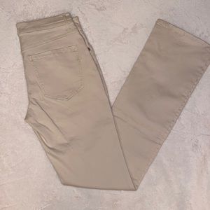 Express. NWT Barely boot, mid-rise, stretch jeans